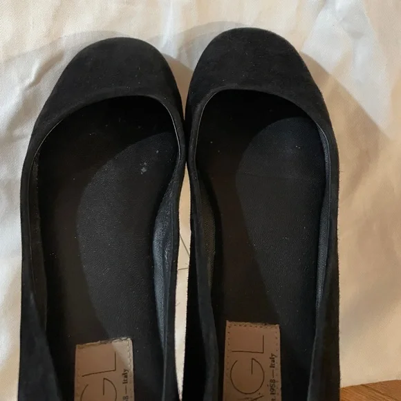 AGL Women's Black Suede Kim Ballet Flats - Picture 3 of 4
